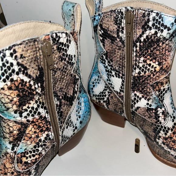 Mattise Desire Western Boot Womens Size 6 Multicolor White Tip Calf Bootie - Picture 5 of 9